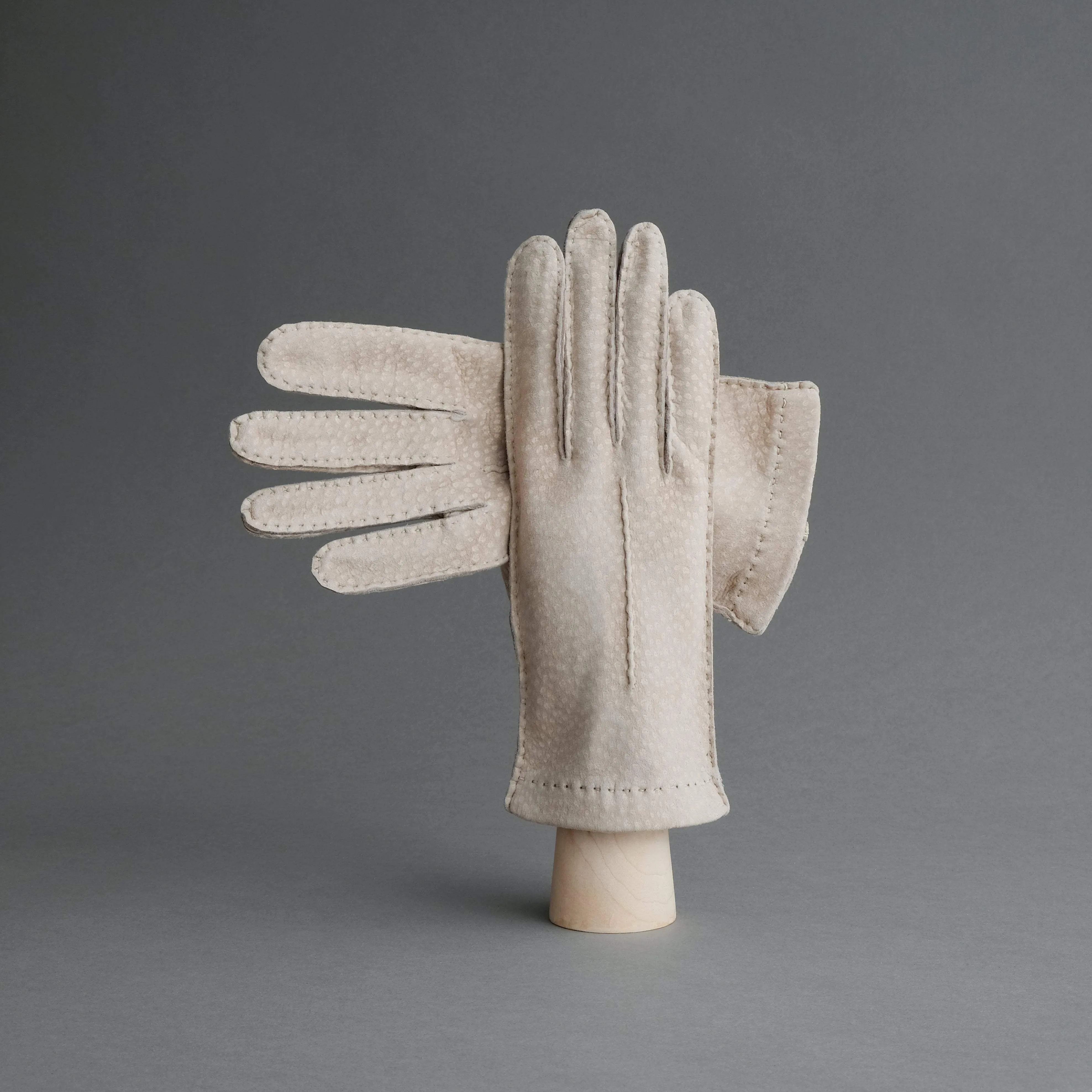 Ladies Dress Gloves from Beige Carpincho Leather