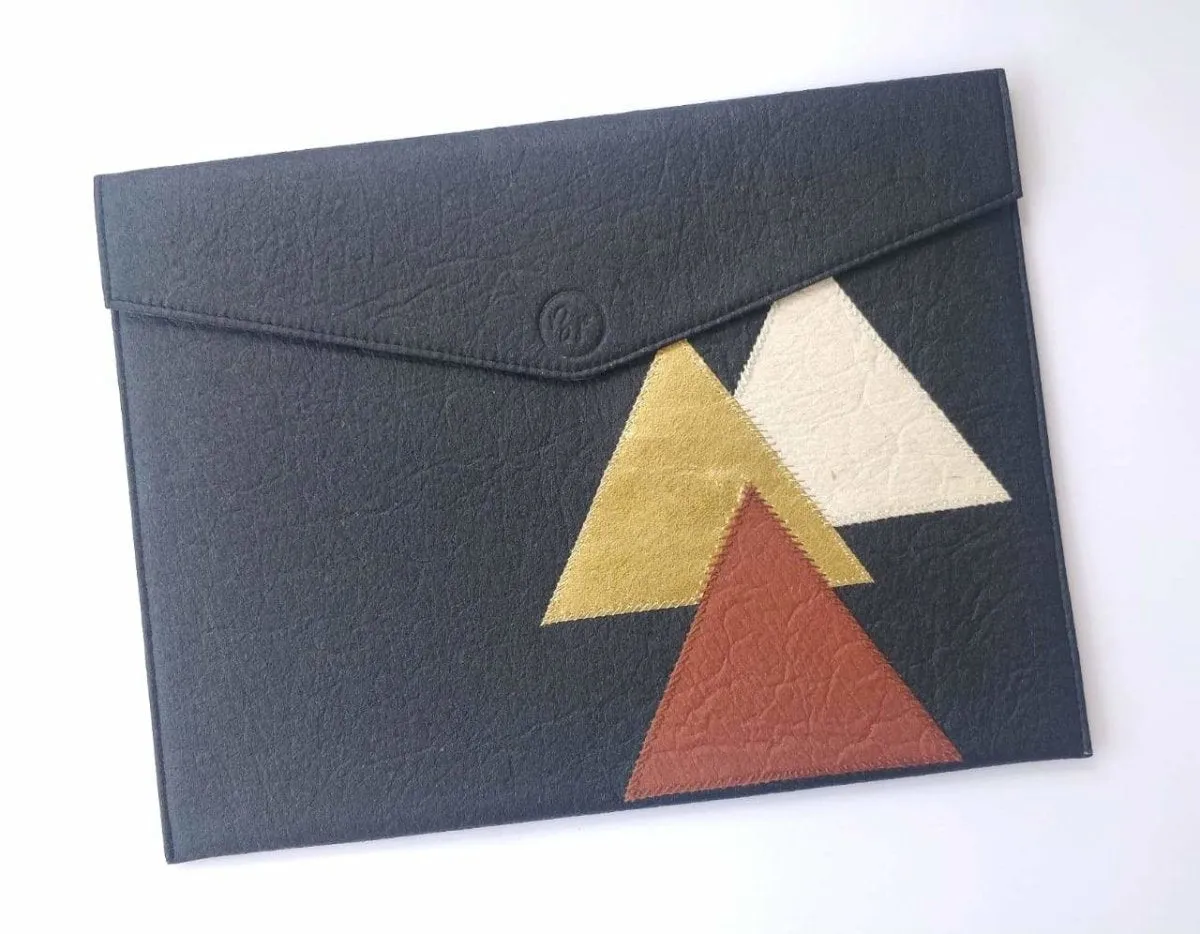Pinatex Laptop Sleeve ix