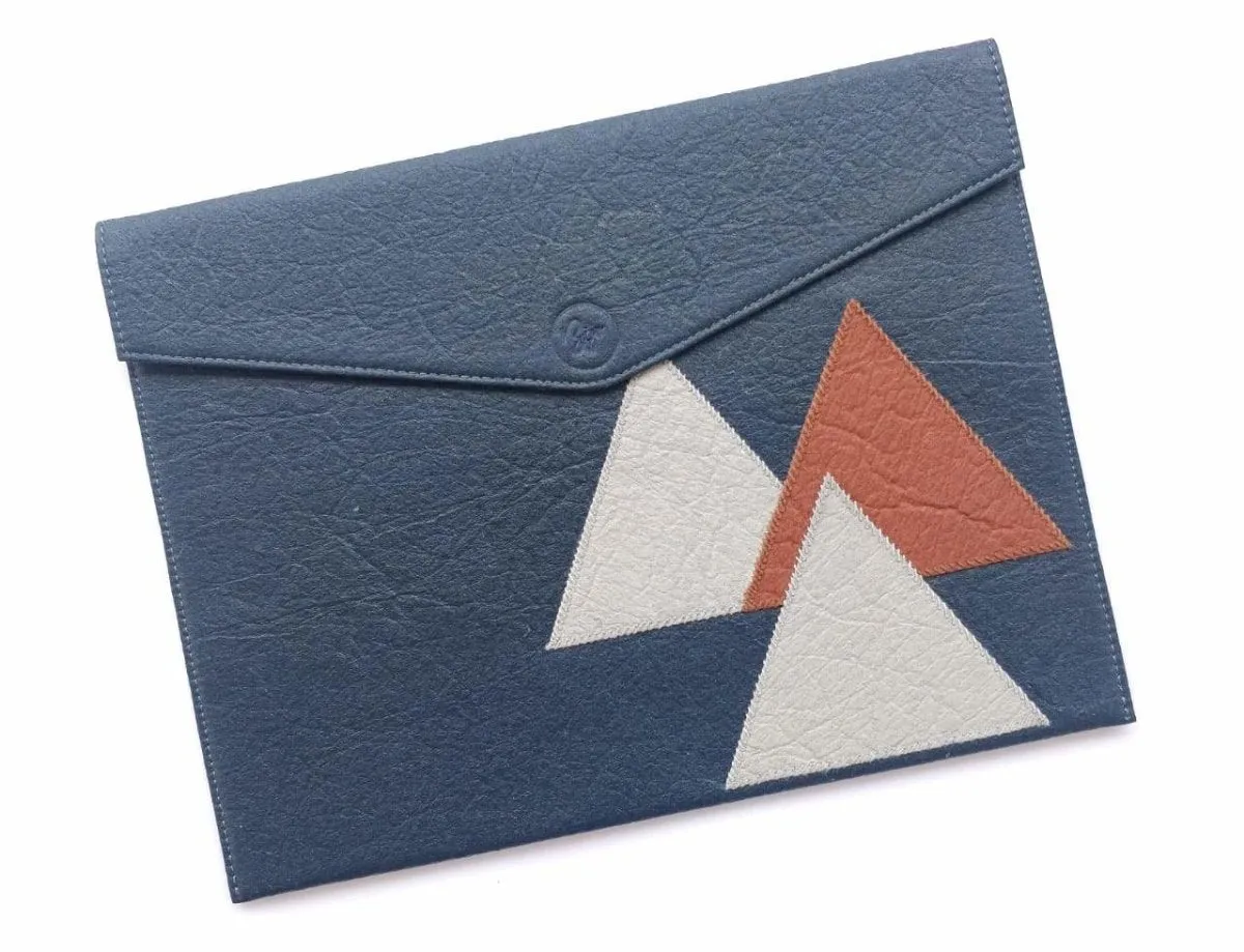 Pinatex Laptop Sleeve ix